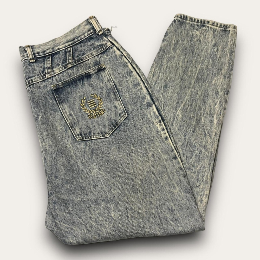 Gitano Gray Acid-Wash Straight Leg Jeans with Embroidered Pocket